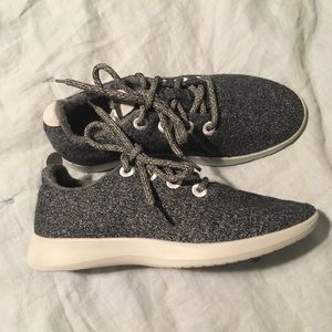 Allbirds gray wool runners women’s 8